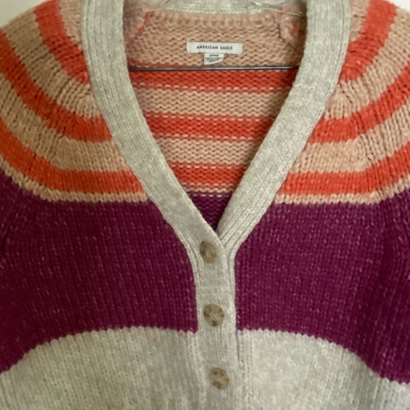 American Eagle Women's V-neck Button Up Cropped Knit Sweater. Sz S - Picture 3 of 16